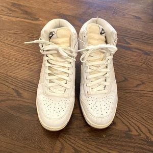 Nike Dunk Sky High Women’s Size 7.5